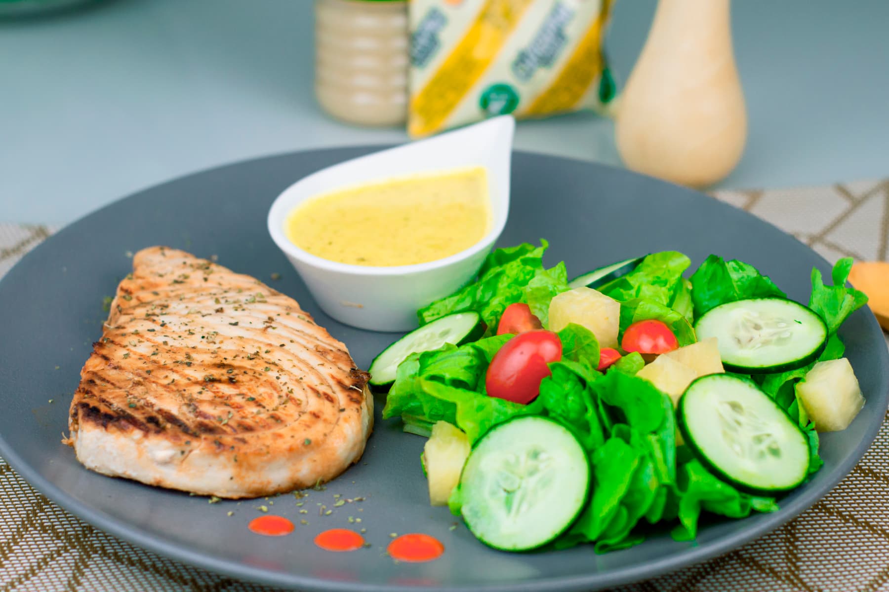 Ensalada de Atún con Mostaza y Cúrcuma